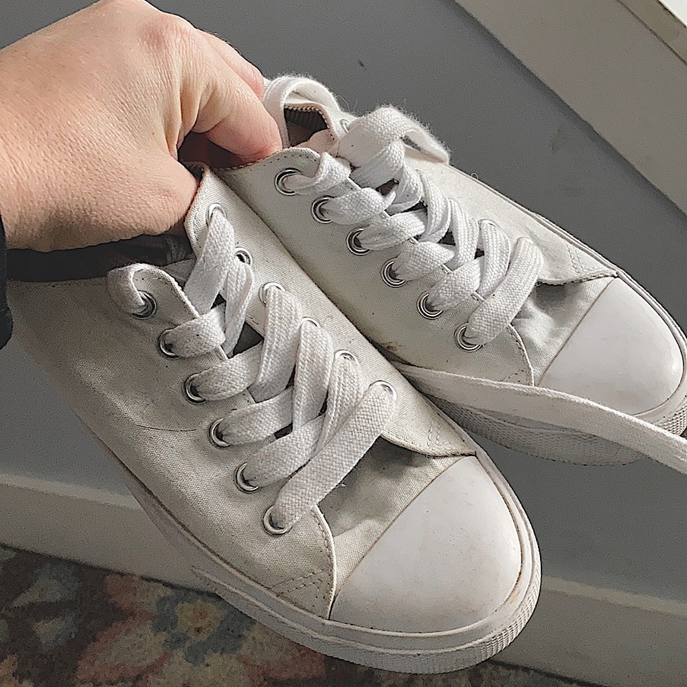 Knock off chucks